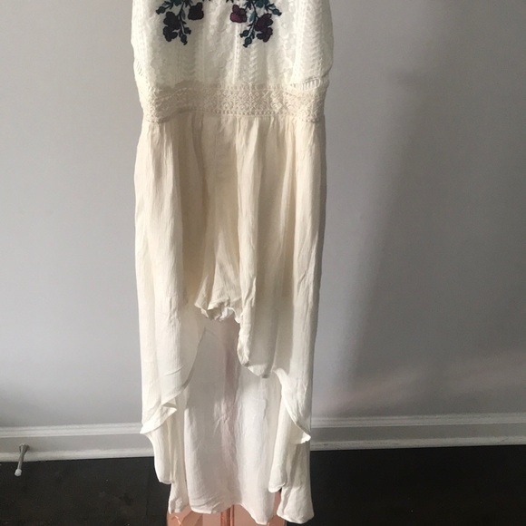 NWT Francesca’s Romper w/ skirt & embroidered top - Picture 3 of 8